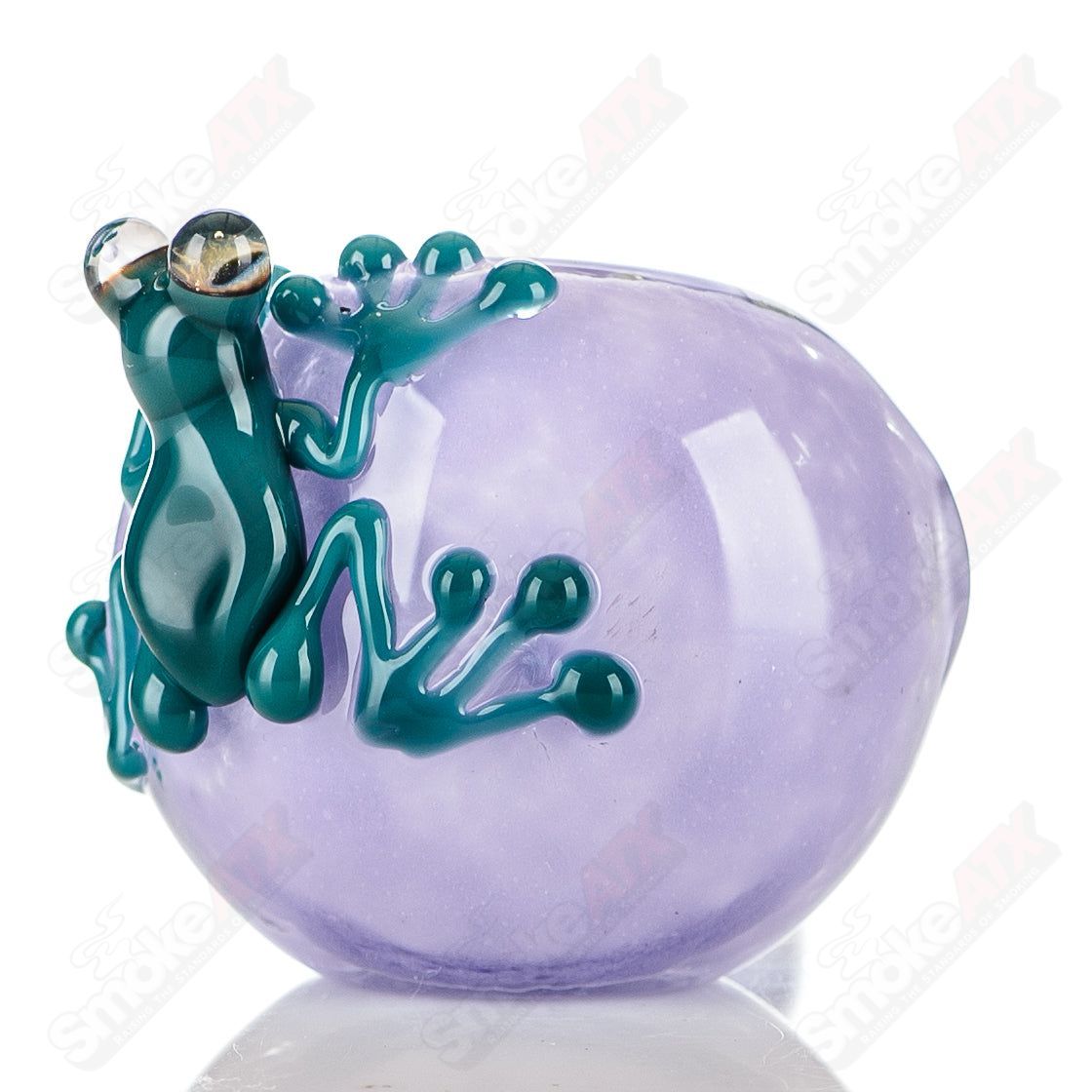 Beezy Glass #5 Frog Spoon pipe with intricate glass design and smooth bowl for smoking enjoyment.