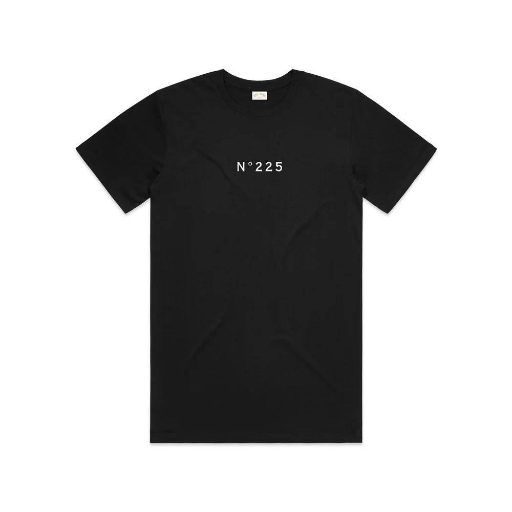Zig Zag No 225 T-Shirt with zigzag pattern, casual lifestyle clothing in soft fabric, front view showing design and fit