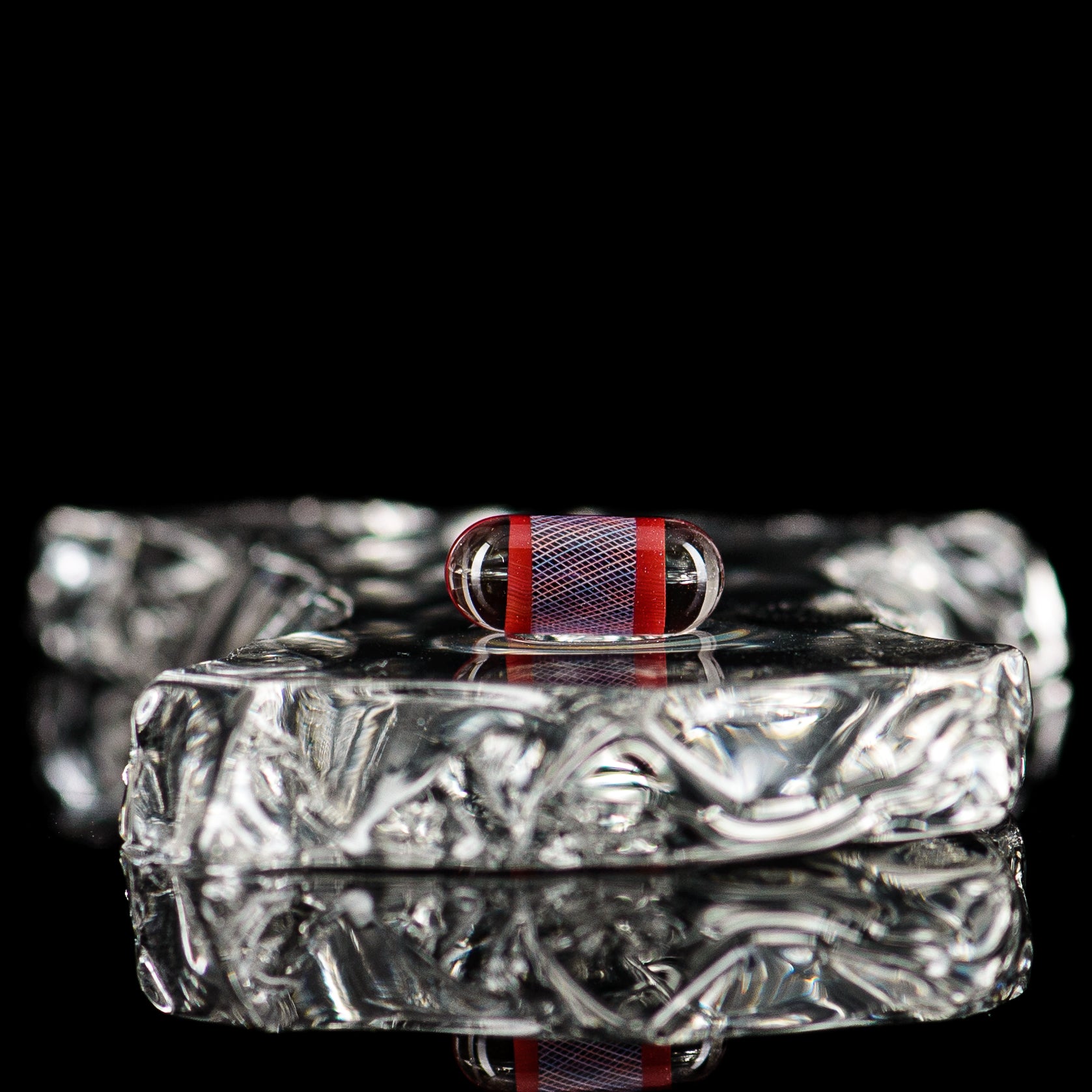 Clear pillar dosa glass with pearl and insert design, showcasing a sleek and elegant drinking glass by dosa glass.