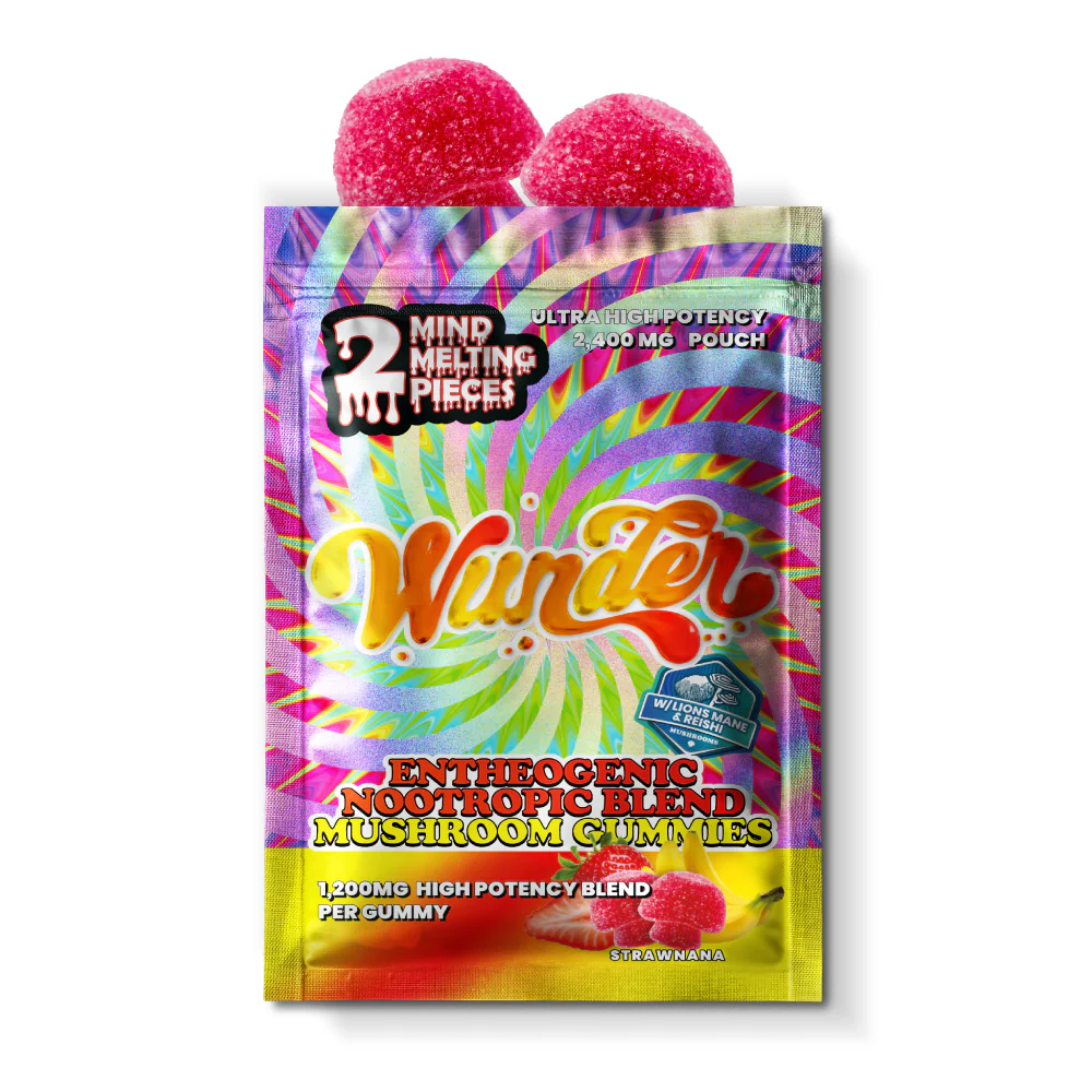 Wunder 1200mg Strawnana Mushroom Blend Hemp Gummies, two-piece edibles with fruity strawberry banana flavor and natural ingredients.