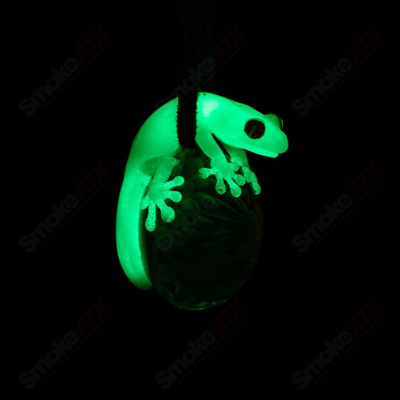 Kengtaro Heady Glass Pendant with Tier 1 Kengtaro Glass, intricate design, colorful glass art, hanging jewelry accessory.