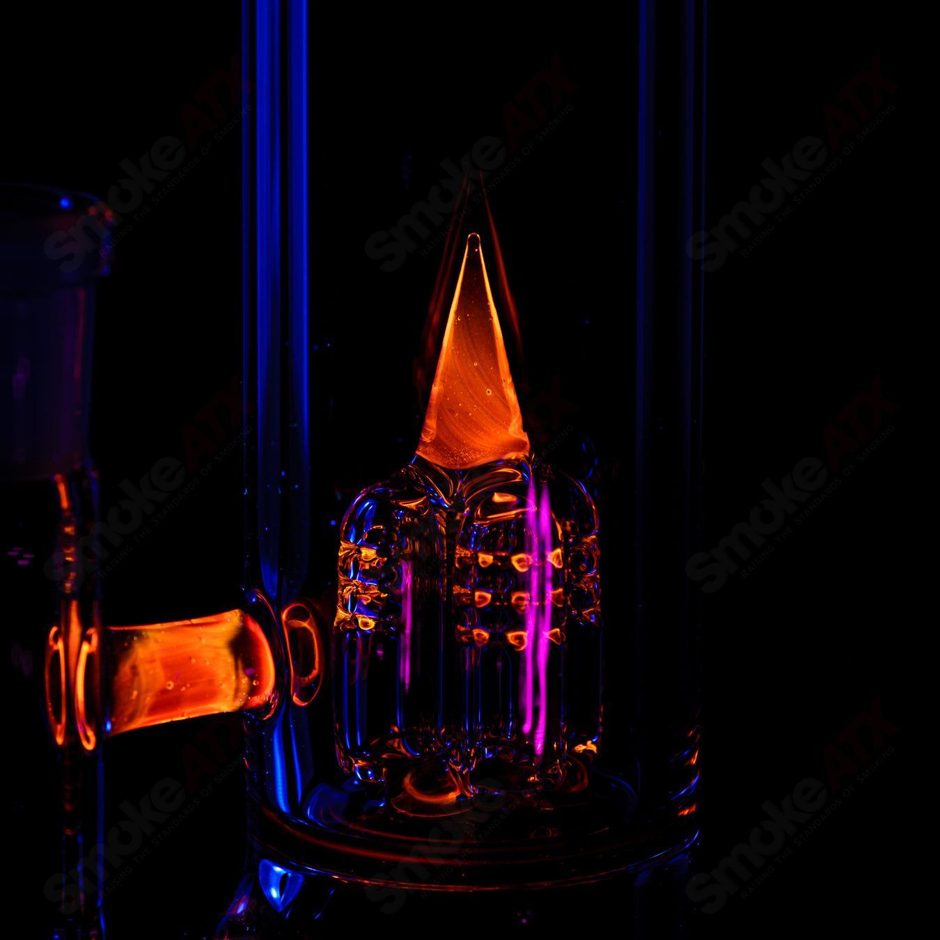 Yellow Jacket (UV) 8 Arm Inv4 Full Accent w/ Seal Accent Sovereignty - Smoke ATX