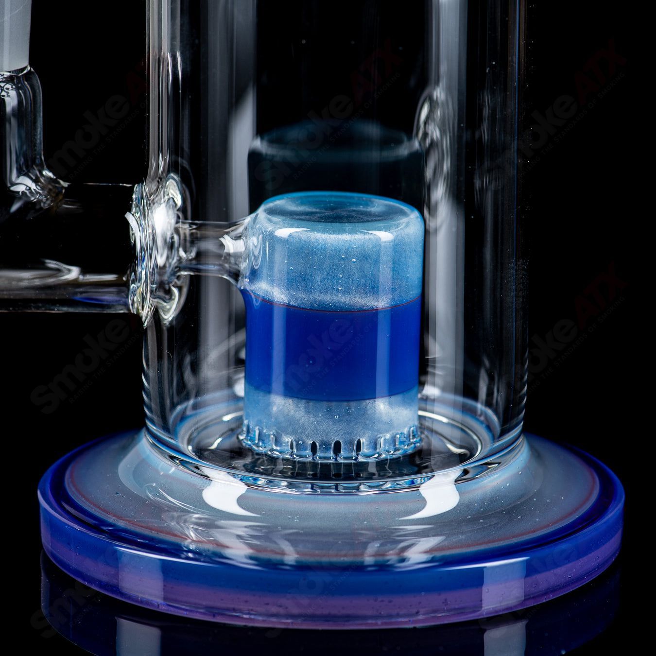 Toro Glass 14mm single froth concentrate rig featuring clear glass design with intricate froth detailing for concentrates.