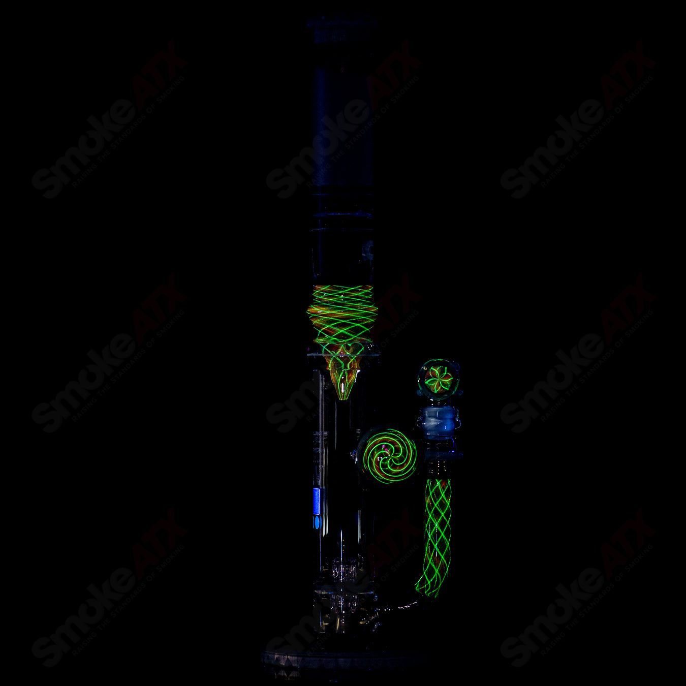Mobius glass waterpipe model 2-45-T-V1 with splashtrap elements, designed for smooth smoking experiences.