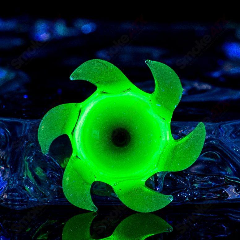 Heady glass salt pipe featuring a UV-reactive starefish design in ectoplasm and citrine colors with intricate glass details.