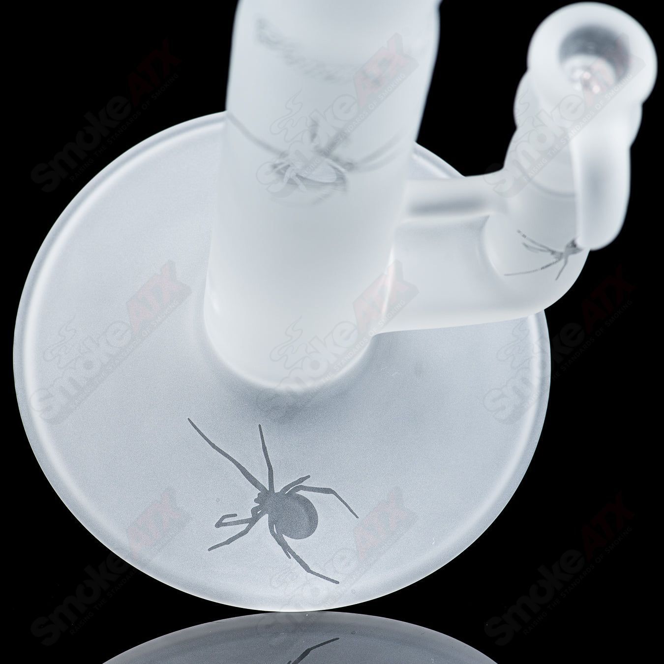 Sovereignty Glass 44x4 straight tube with clear design, Halloween pattern, and body reduction, featuring a three-line pattern.