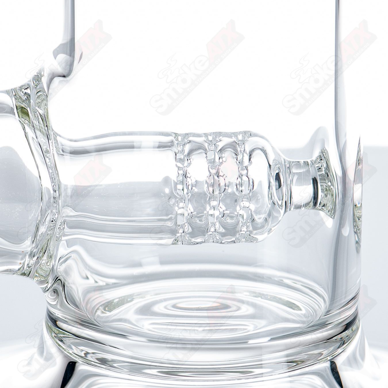 Sovereignty Glass 50mm Grid Dome Straight Tube with 3-Cut 360 Stem, straight neck, and splash guard for smooth smoking experience.