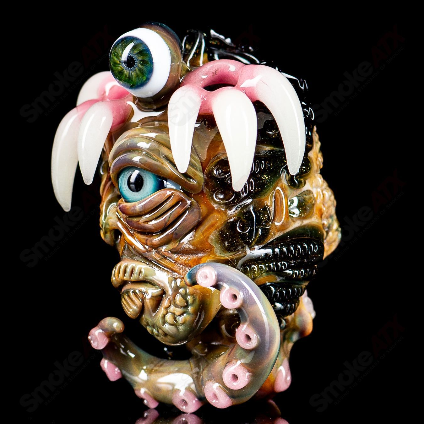 Heady glass pendant named Sashalt by Blu Sun x SALT, featuring colorful glass art and intricate design.