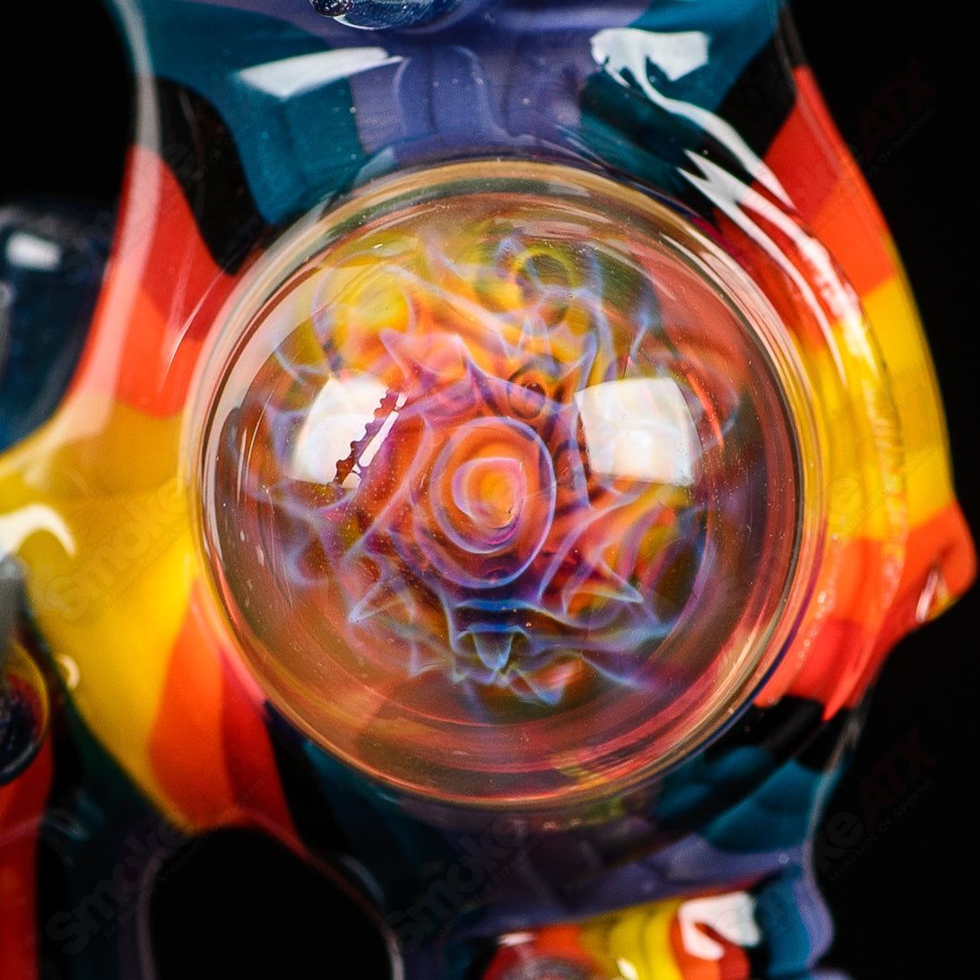 Alien Cthulhu rig by Freeek Glass, a heady concentrate rig featuring an intricate alien and Cthulhu design in clear glass.