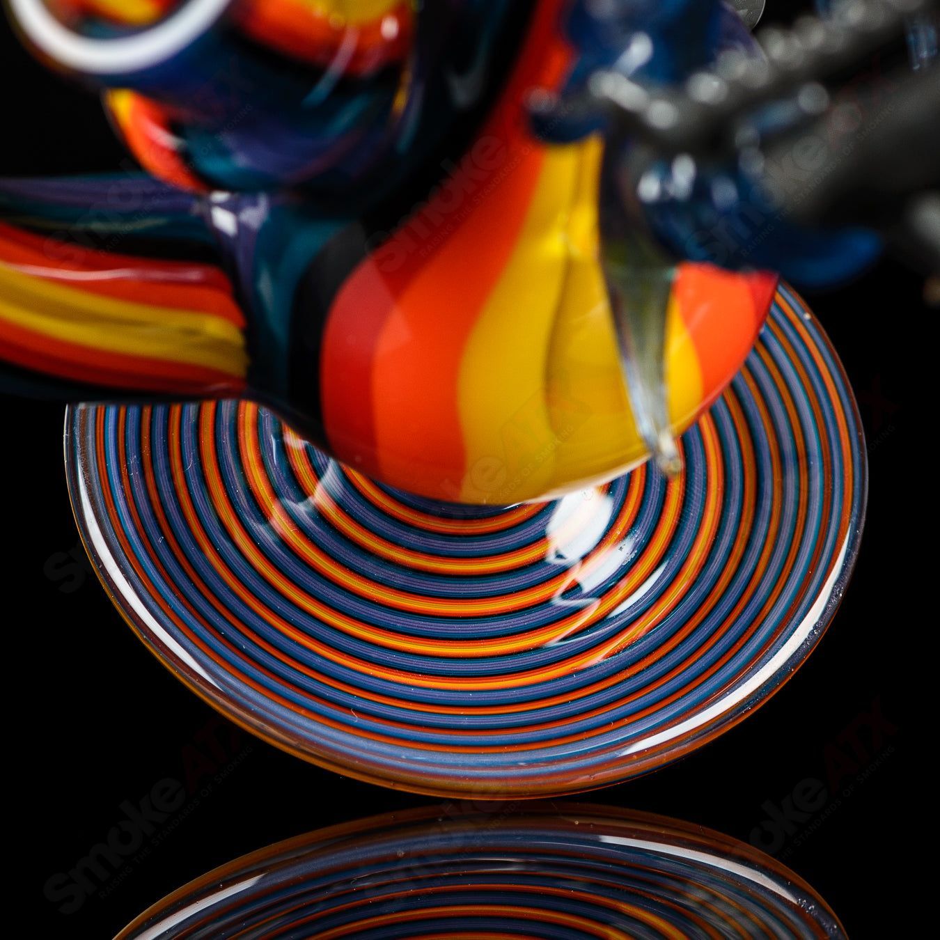 Alien Cthulhu rig by Freeek Glass, a heady glass concentrate rig featuring an alien and Cthulhu design with intricate glasswork.