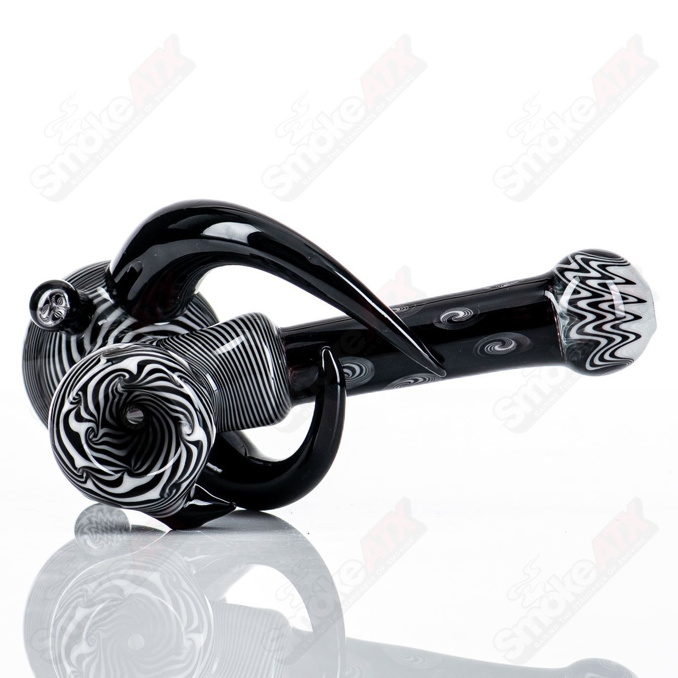 Black and White Skull Dry Hammer w Horns Moo Glass - Smoke ATX
