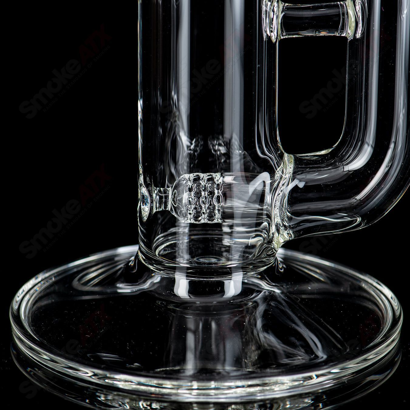Clear 360 Stemline to 360 Grid Dome by Sovereignty Glass with splash guard, showcasing intricate glass design and transparent construction.