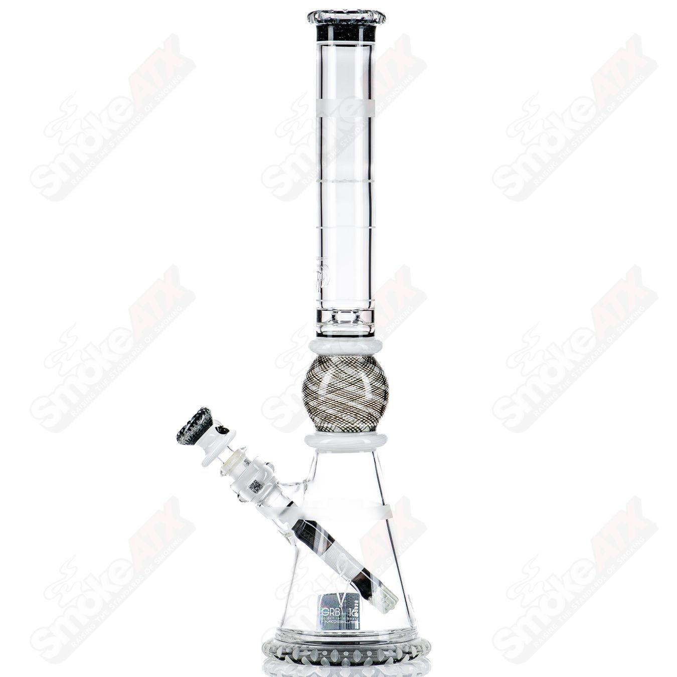 Mobius GRB 16 Circle Solo glass beaker signed #11 of 2024, featuring a clear glass design with printed signature and serial number.