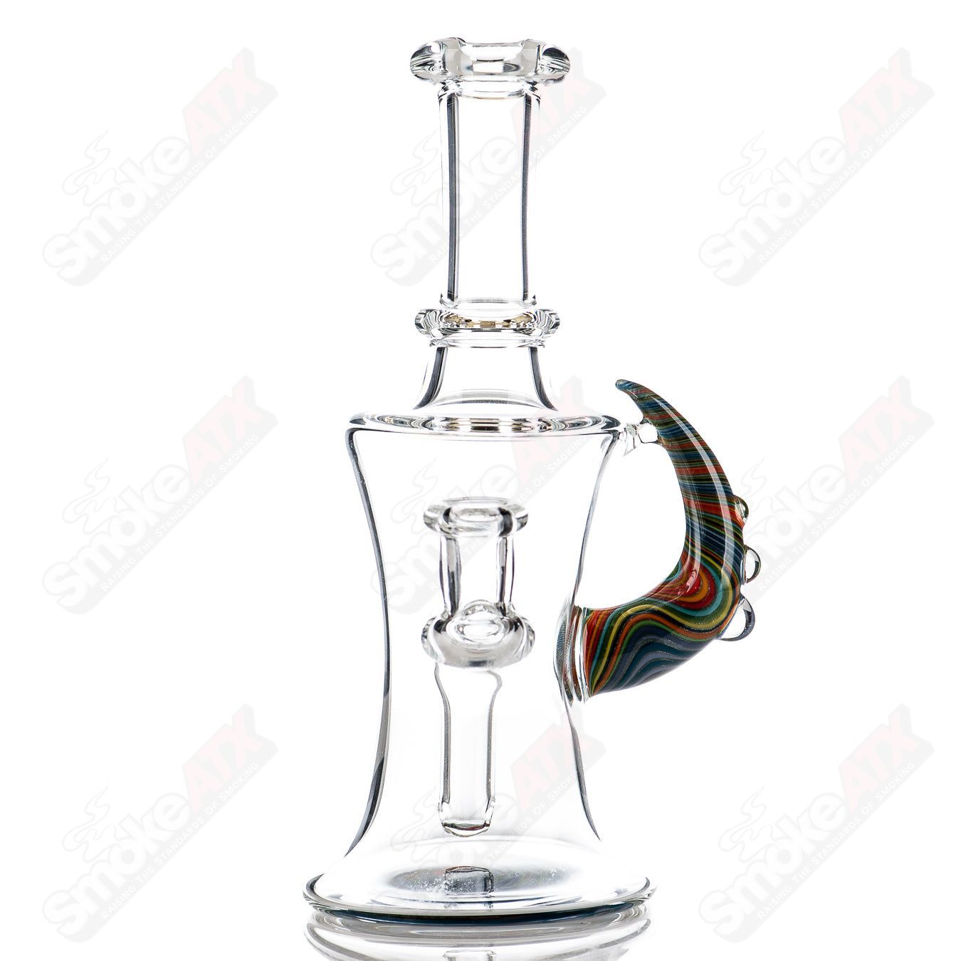 Devo Linework Rig with Horn, glass concentrate rig featuring intricate linework design and a decorative horn accent.