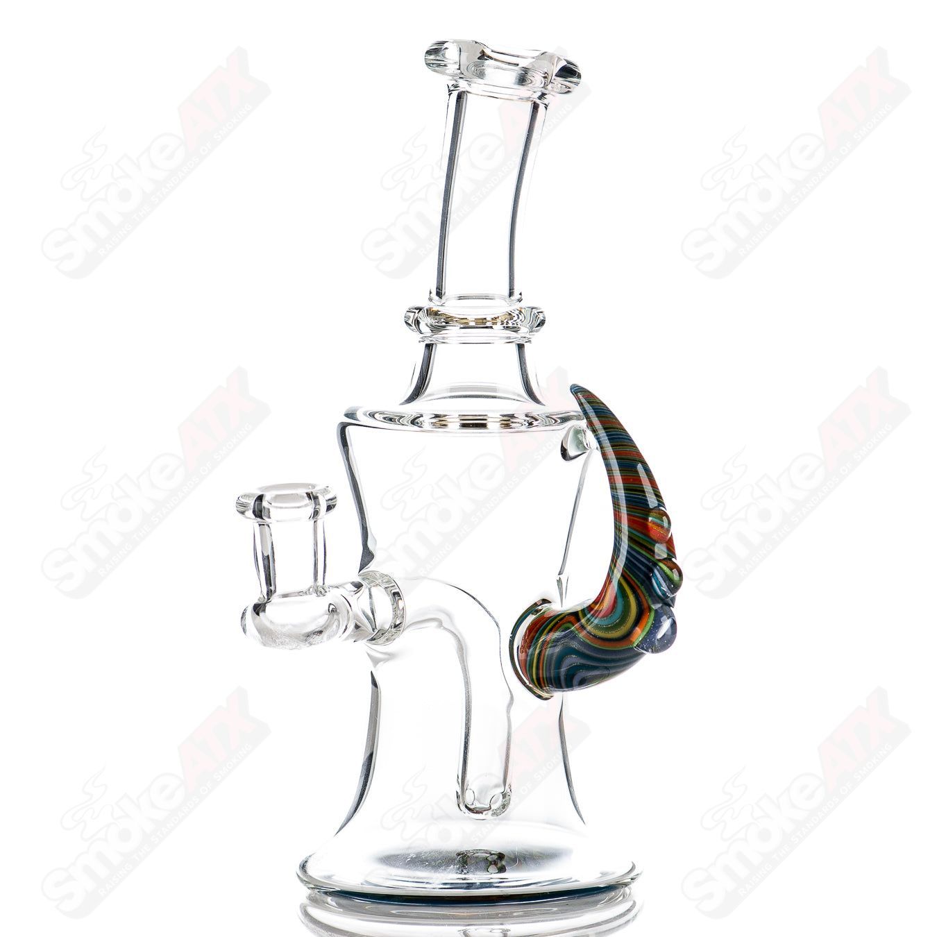 Devo Linework Rig with Horn, glass concentrate rig featuring intricate linework and decorative horn detail for dabbing.