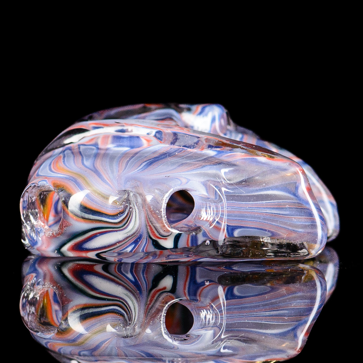 Flat Halo Master Chief pendant by Tony Kazy, a detailed Heady Glass pendant featuring the iconic Halo character.