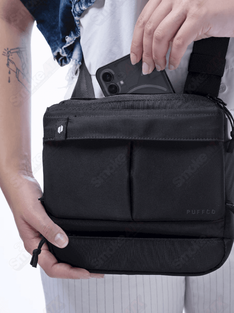 Black Proxy Travel Bag Puffco - Smoke ATX