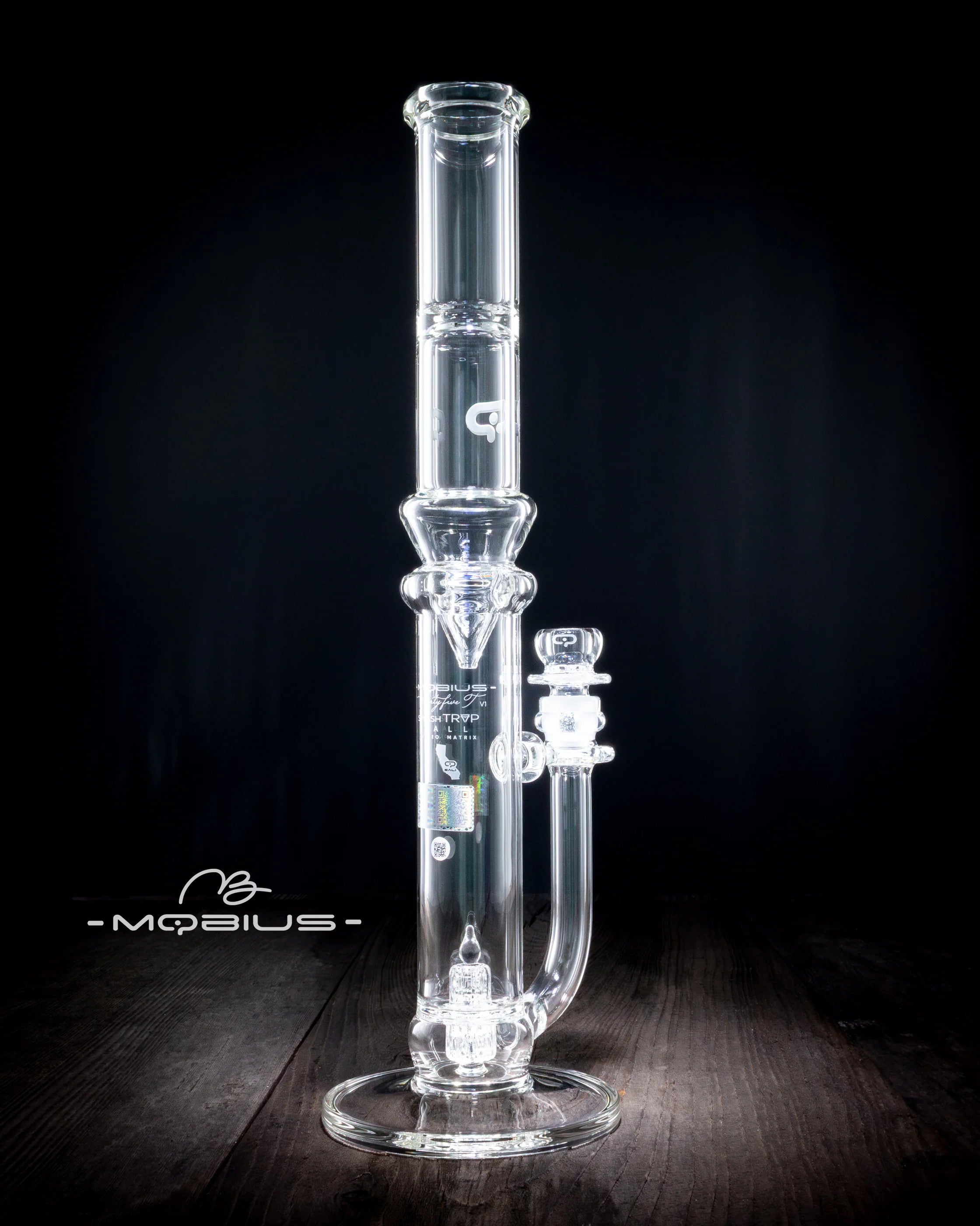 Mobius 45T Tall Stereo Matrix Splash Trap V1 waterpipe with clear glass, featuring intricate water filtration design.