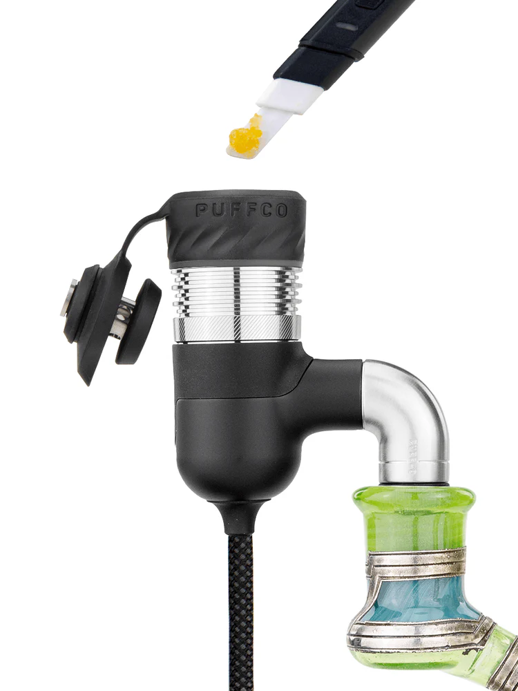 Puffco Peak Pro Link Puffco e-rig accessory with connection components for enhanced vapor experience.