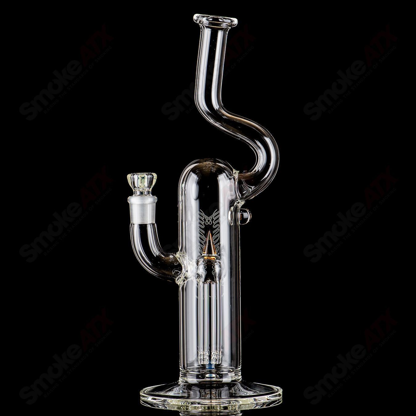 Sovereignty Glass Queen Fixed 4 Arm Minor Accent straight glass tube with natural neck design, detailed and clear.