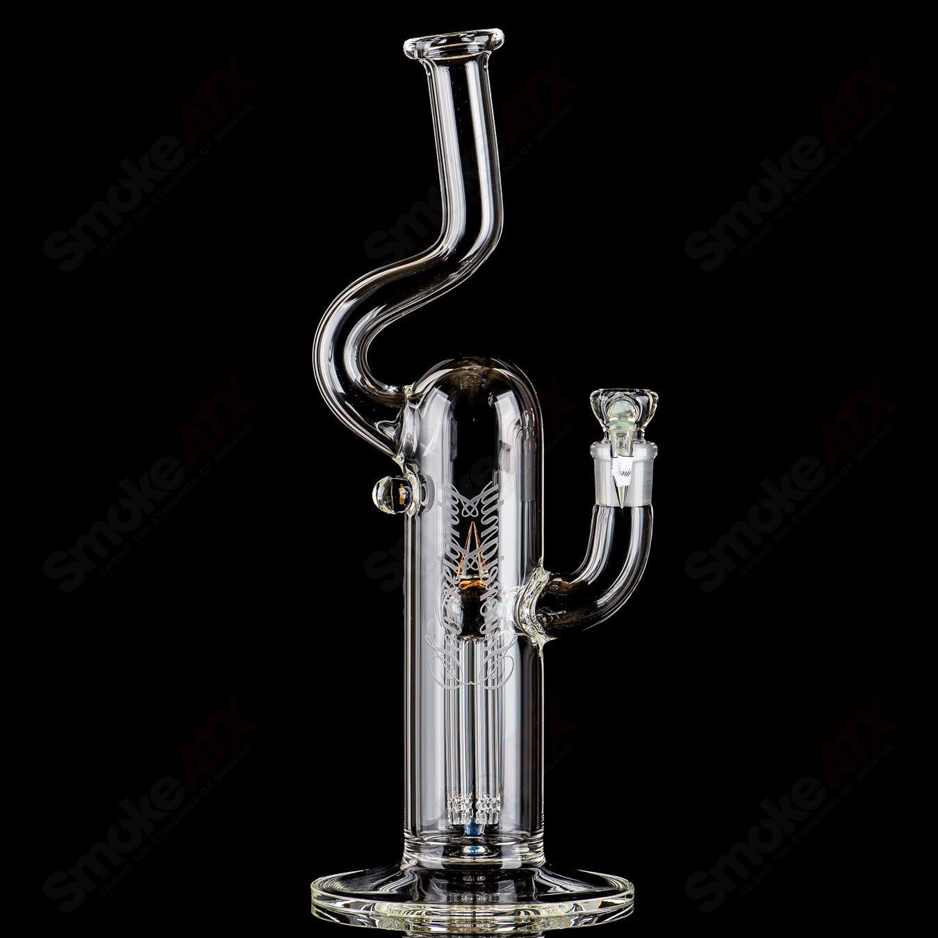 Sovereignty Glass Queen Fixed 4-Arm Minor Accent straight glass tube with natural neck design, detailed and clear.