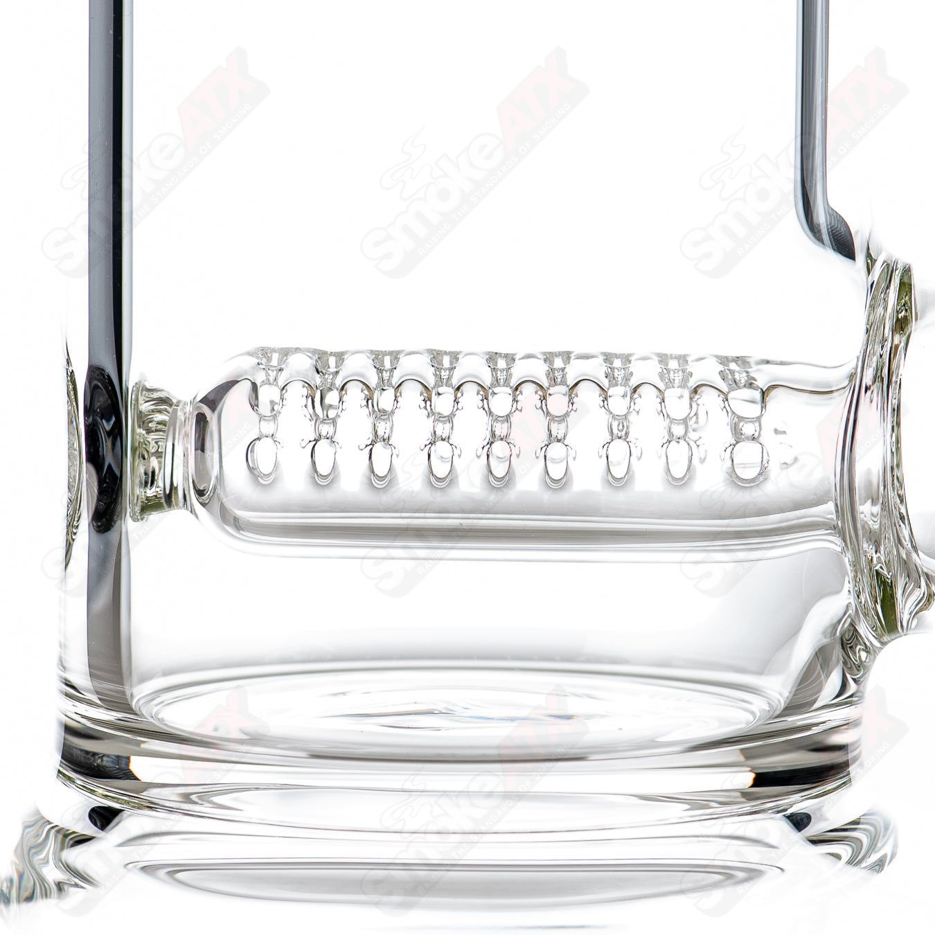 Sovereignty Glass Queen Stemline Sovereignty straight glass tube with clear design and straight form, showcasing craftsmanship.