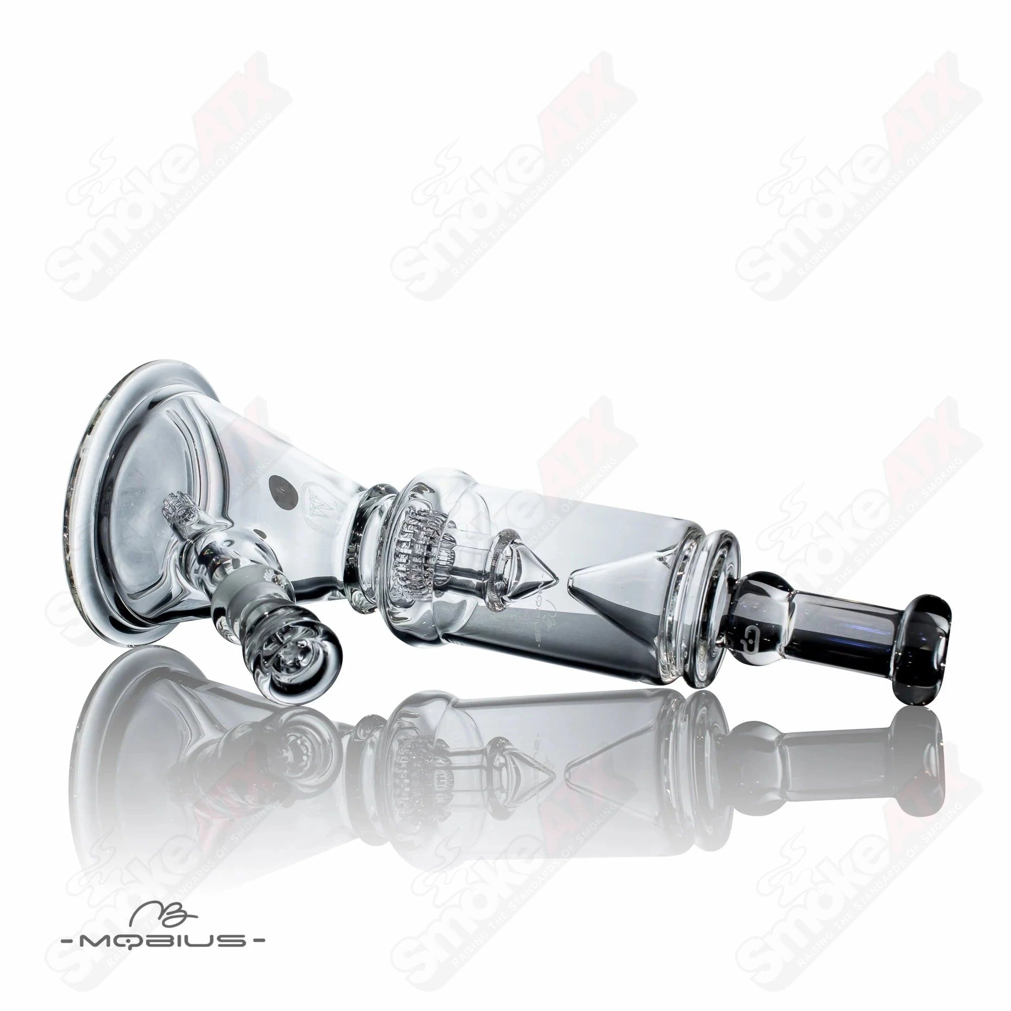 Glass beaker from Mobius 14'er Mobius collection with clear, sturdy design and measurement markings for precise use.
