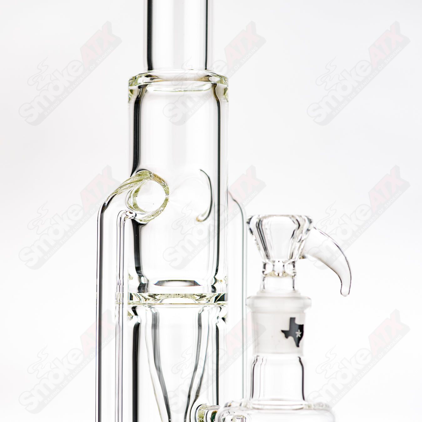 18-inch Texas Tubes Klein Recycler glass water pipe with twin 18mm uptake tubes and sleek design.