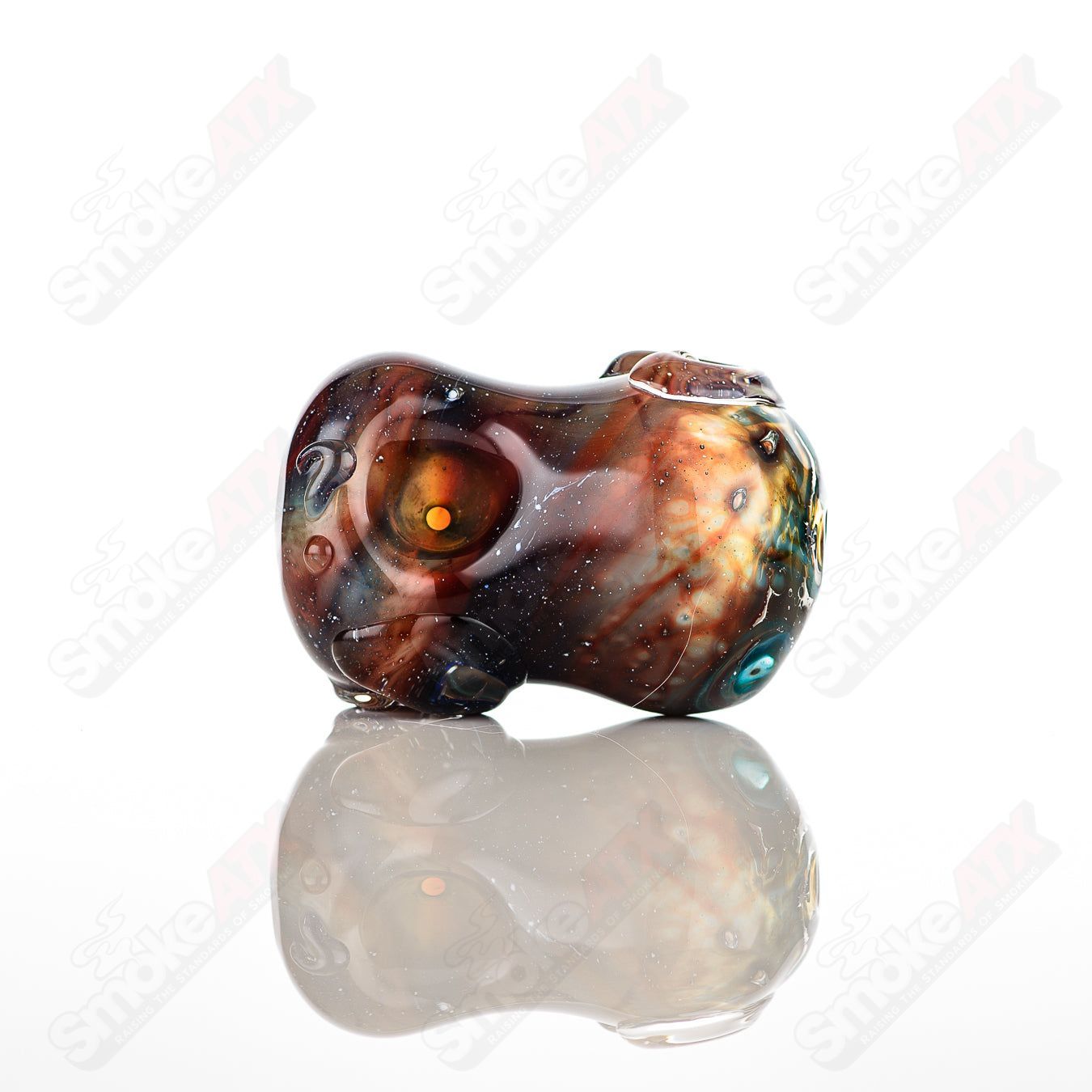 Glass pipe called #19 Bean Spoon by Nobody, featuring a clear glass design with a bean-shaped bowl for smoking accessories.