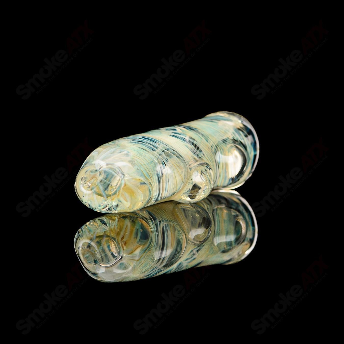 Texas Hot Glass Taster #19 Chillum glass pipe with clear design and compact shape, ideal for discreet use.