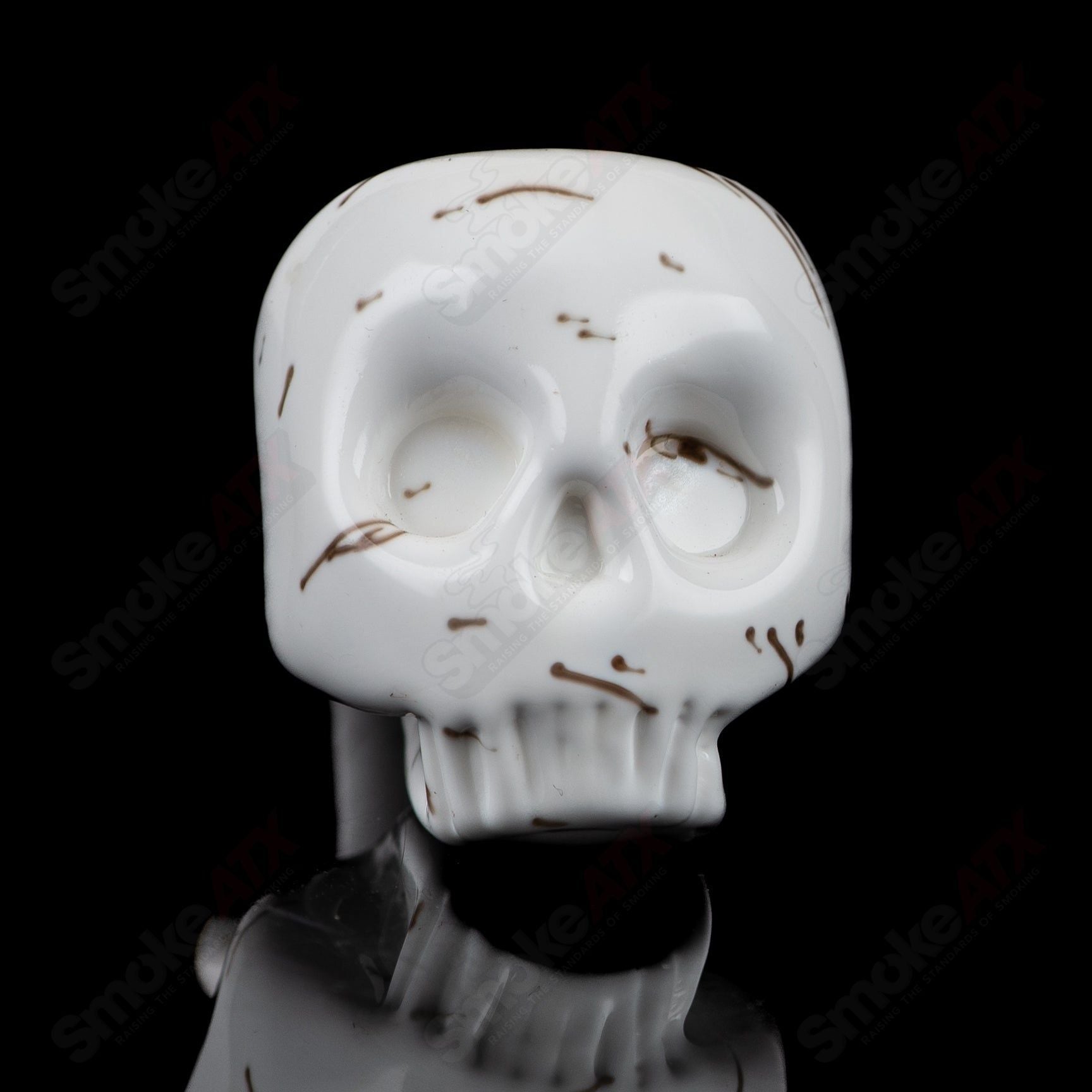 Foster Glass Heady Glass Birch Skull Spoon hand pipe with detailed birch bark design and skull motif for smoking accessory.