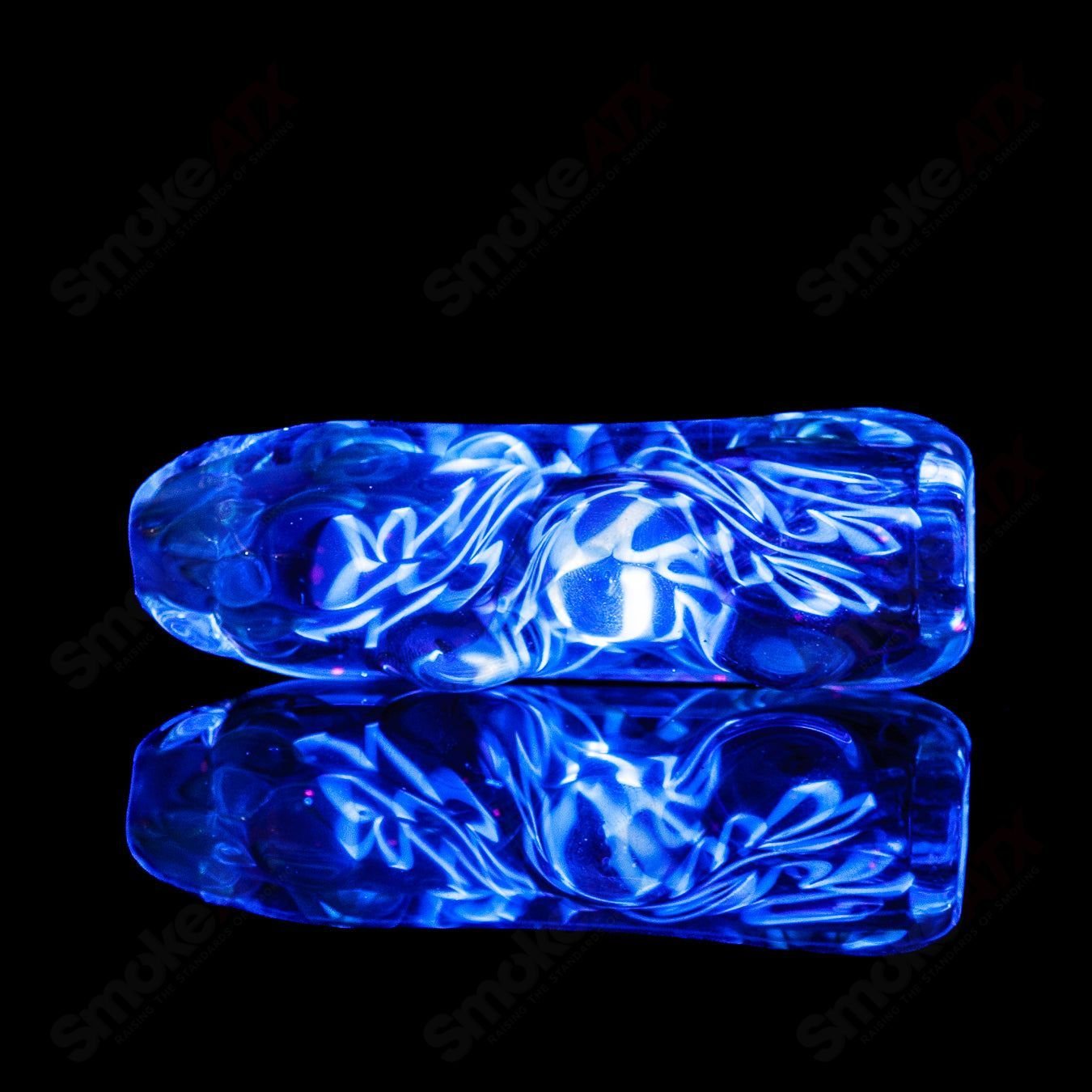 Texas Hot Glass #40 Taster Chillum glass for smoking, clear glass with a compact, easy-to-hold design, perfect for discreet use.