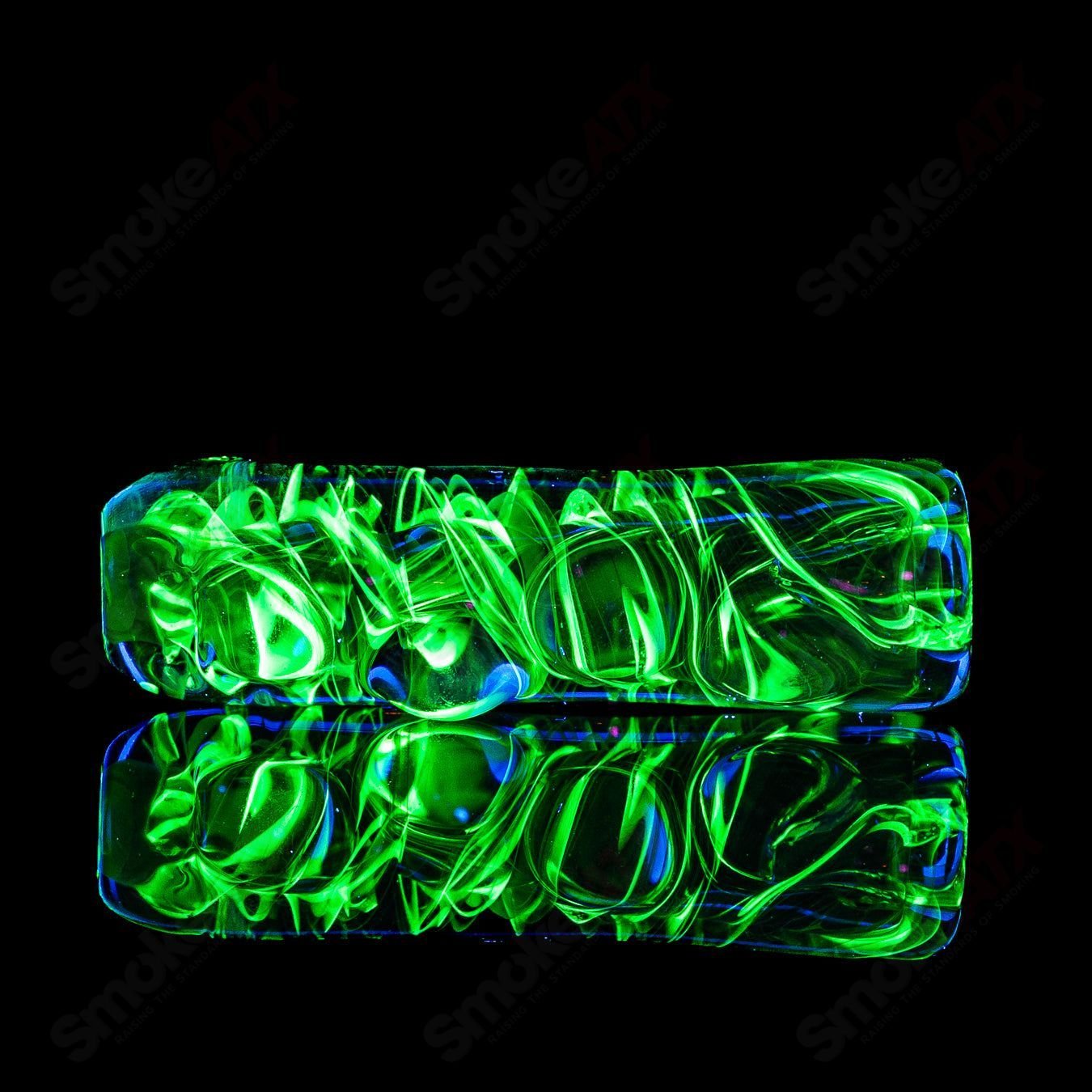Texas Hot Glass #6 Taster Chillum glass pipe, clear with a compact design ideal for discreet smoking sessions.