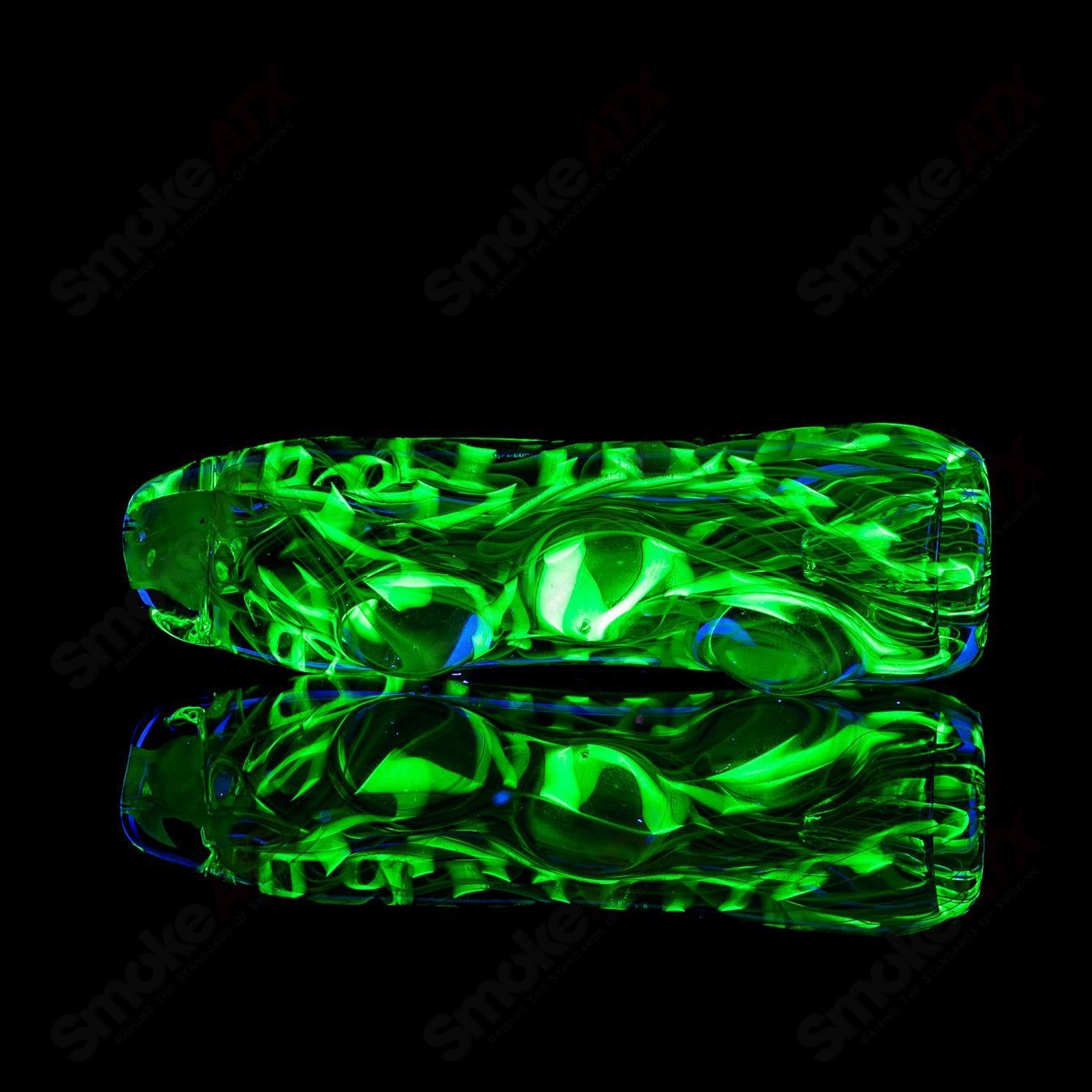 Texas Hot Glass #8 Taster Chillum glass pipe with clear design and smooth mouthpiece for smoking.