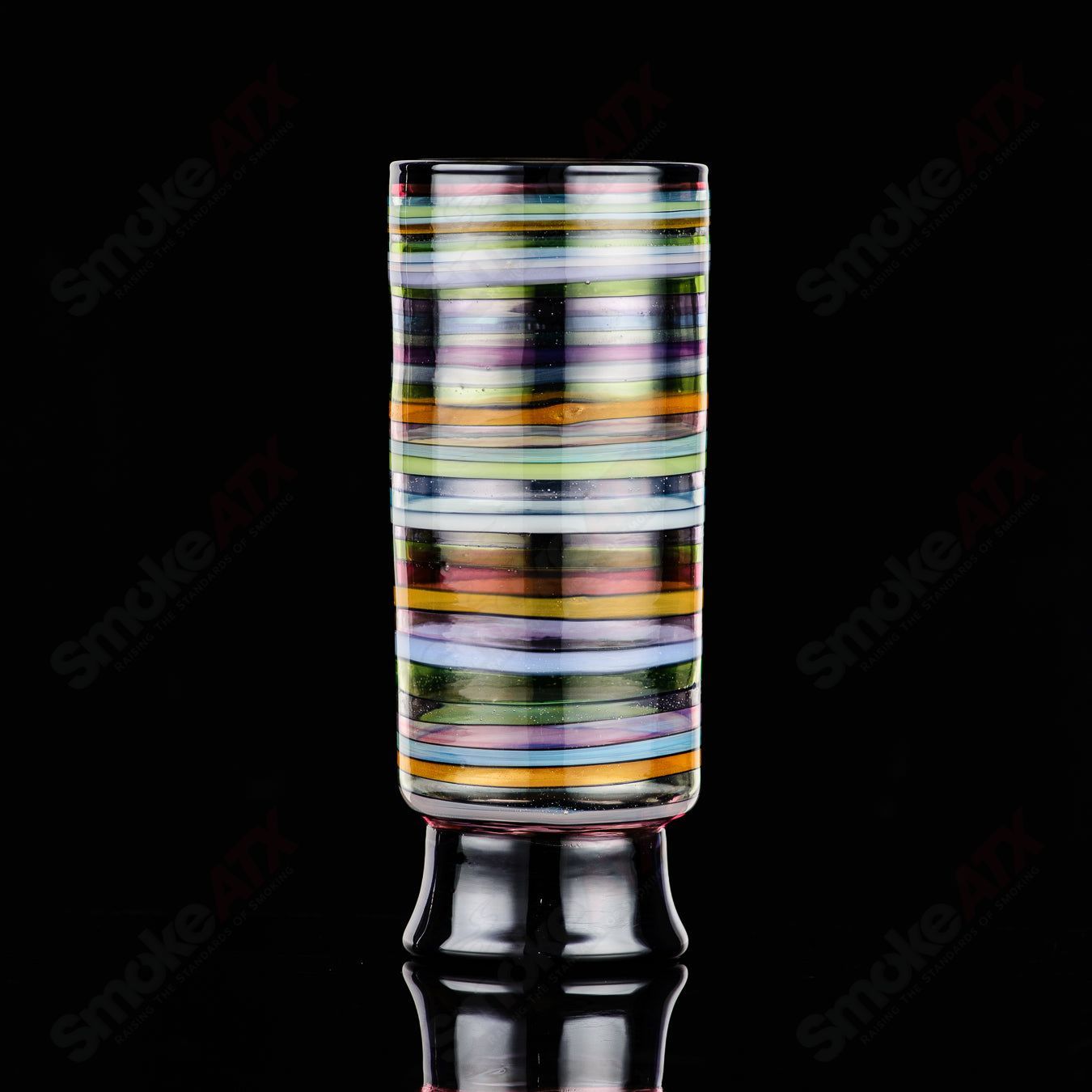 Encalmo Pint Glass by Freeek Glass, a clear heady glass cup with colorful encalmo design, perfect for enjoying beverages.