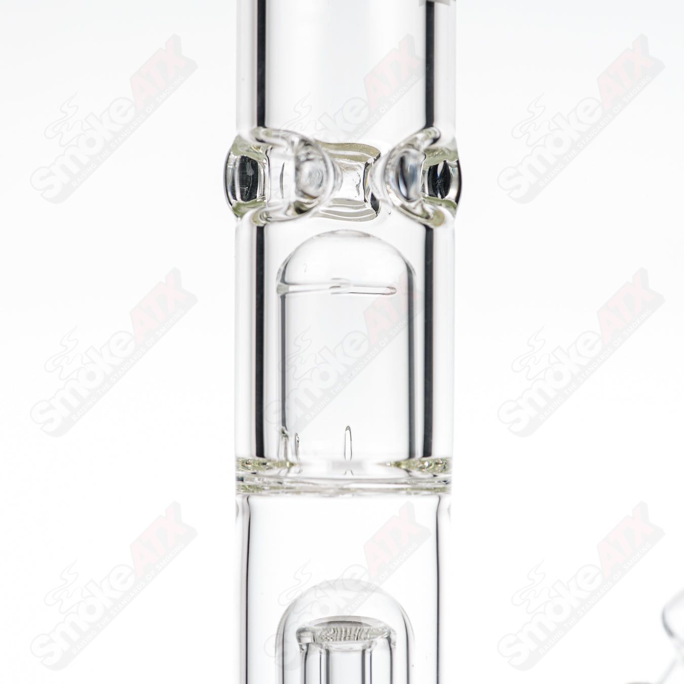HiSi Glass 17-inch beaker-style glass bong with 50x5 mushroom percolator for smooth filtration and water filtration.