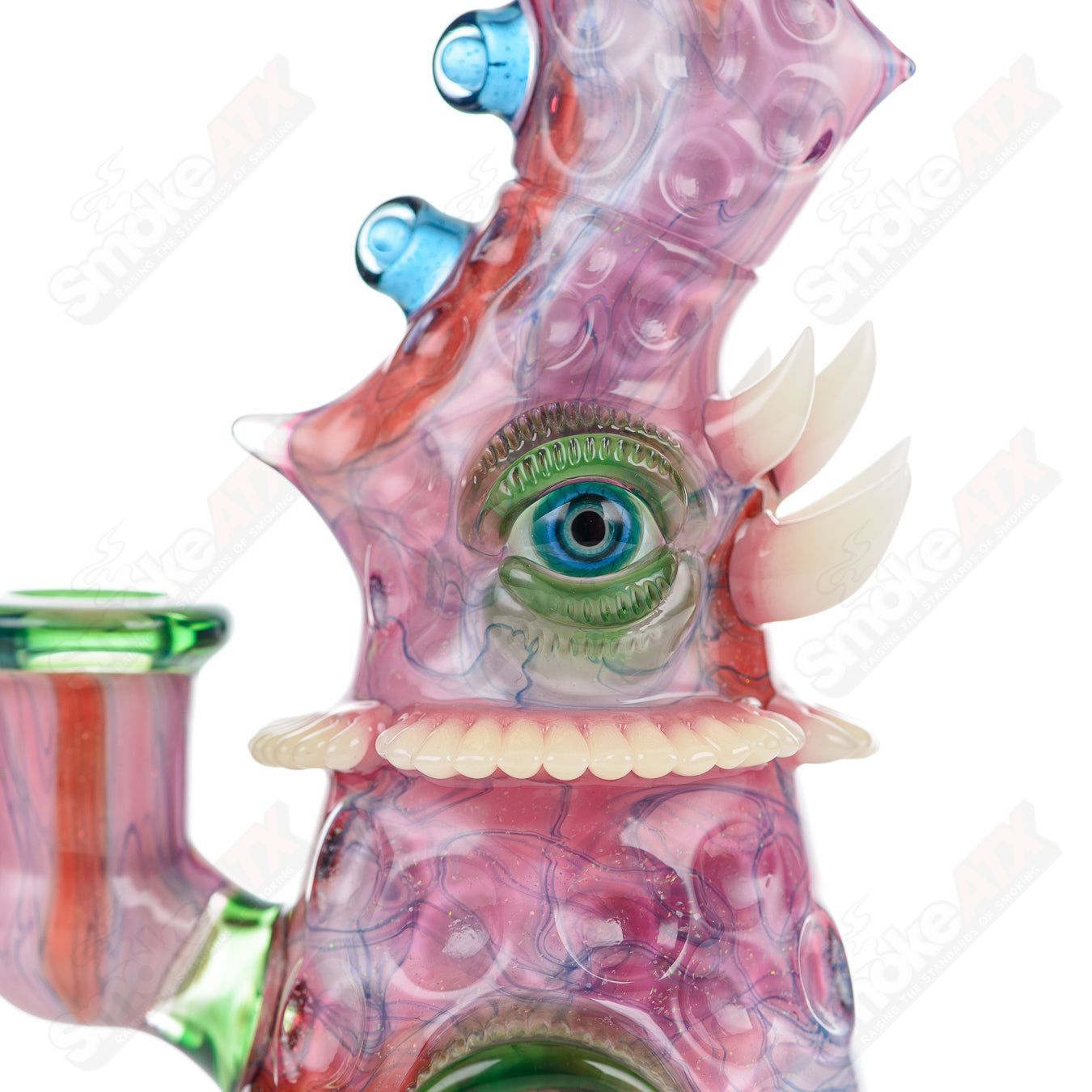 Salt Glass UV Saltacc Soul Window concentrate rig with colorful glass design, part of the Scomomoanet x SALT collaboration.